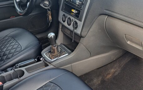 Ford Focus II рестайлинг, 2007 год, 290 000 рублей, 32 фотография