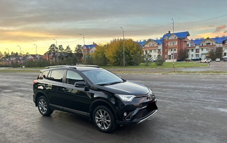 Toyota RAV4, 2018 год, 2 300 000 рублей, 4 фотография