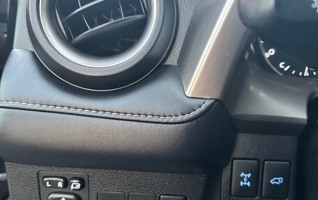 Toyota RAV4, 2018 год, 2 300 000 рублей, 15 фотография