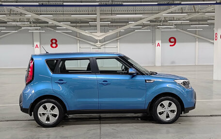 KIA Soul II рестайлинг, 2016 год, 1 595 000 рублей, 5 фотография