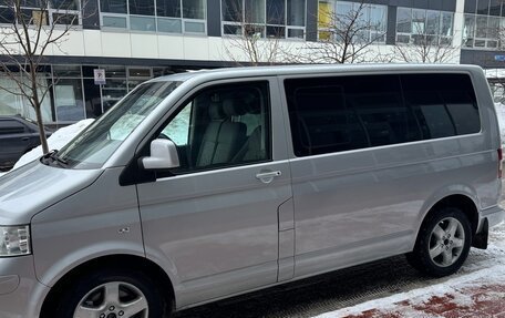 Volkswagen Caravelle T5, 2008 год, 1 550 000 рублей, 5 фотография