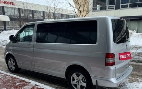 Volkswagen Caravelle T5, 2008 год, 1 550 000 рублей, 6 фотография