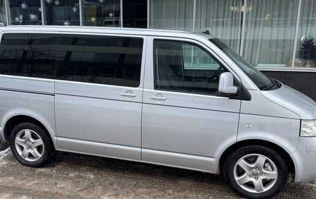 Volkswagen Caravelle T5, 2008 год, 1 550 000 рублей, 11 фотография