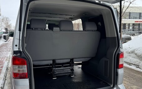 Volkswagen Caravelle T5, 2008 год, 1 550 000 рублей, 16 фотография