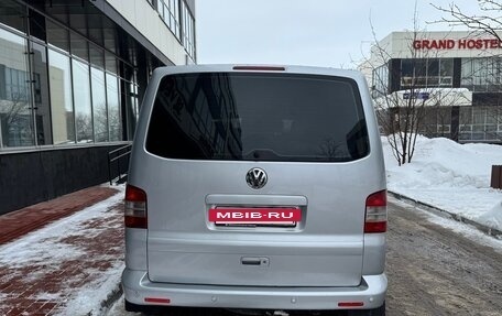 Volkswagen Caravelle T5, 2008 год, 1 550 000 рублей, 8 фотография