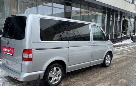 Volkswagen Caravelle T5, 2008 год, 1 550 000 рублей, 10 фотография