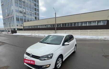 Volkswagen Polo VI (EU Market), 2010 год, 695 000 рублей, 2 фотография