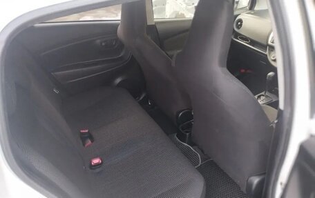 Toyota Vitz, 2015 год, 820 000 рублей, 14 фотография