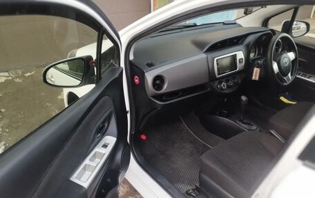 Toyota Vitz, 2015 год, 820 000 рублей, 19 фотография