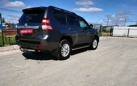 Toyota Land Cruiser Prado 150 рестайлинг 2, 2014 год, 3 050 000 рублей, 3 фотография