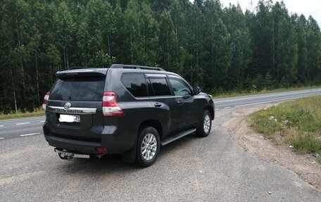 Toyota Land Cruiser Prado 150 рестайлинг 2, 2014 год, 3 050 000 рублей, 6 фотография