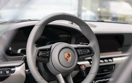 Porsche 911, 2025 год, 31 400 000 рублей, 15 фотография