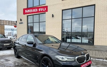 BMW 5 серия, 2020 год, 4 990 000 рублей, 2 фотография