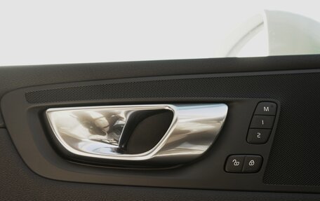 Volvo XC60 II, 2025 год, 6 060 000 рублей, 27 фотография