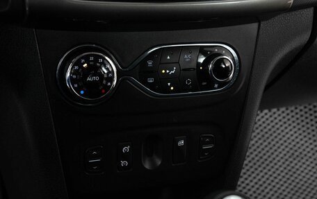 Renault Sandero II рестайлинг, 2017 год, 1 050 000 рублей, 11 фотография