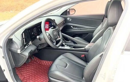 Hyundai Elantra, 2021 год, 1 299 900 рублей, 13 фотография