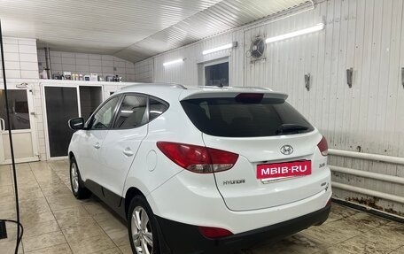 Hyundai ix35 I рестайлинг, 2010 год, 760 000 рублей, 2 фотография