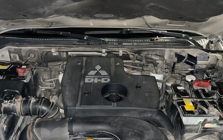 Mitsubishi Pajero IV, 2008 год, 1 700 000 рублей, 9 фотография