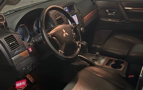 Mitsubishi Pajero IV, 2008 год, 1 700 000 рублей, 17 фотография