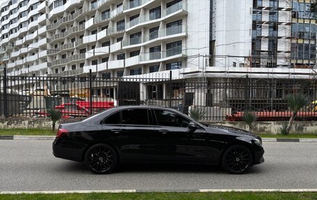 Mercedes-Benz E-Класс, 2017 год, 1 850 000 рублей, 6 фотография