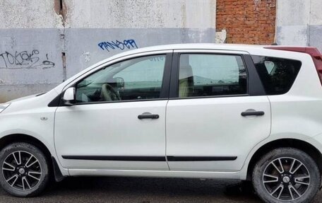 Nissan Note II рестайлинг, 2011 год, 900 000 рублей, 3 фотография