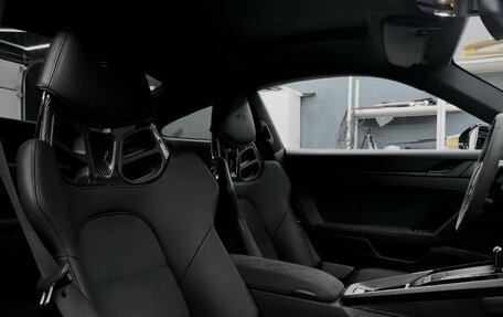 Porsche 911, 2024 год, 23 000 000 рублей, 21 фотография