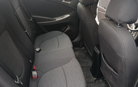 Hyundai Solaris II рестайлинг, 2016 год, 980 000 рублей, 8 фотография