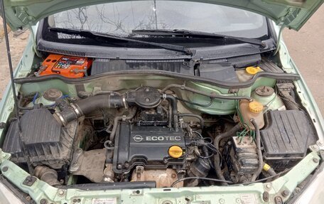 Opel Corsa C рестайлинг, 2002 год, 140 000 рублей, 8 фотография