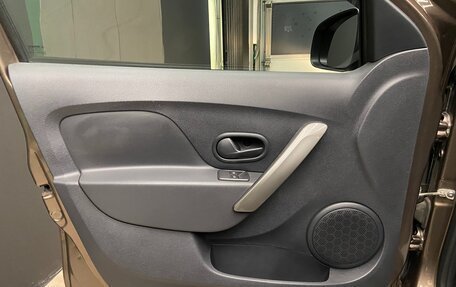 Renault Logan II, 2019 год, 1 050 000 рублей, 7 фотография