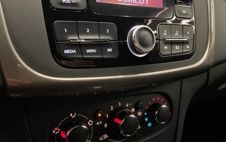 Renault Logan II, 2019 год, 1 050 000 рублей, 13 фотография