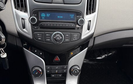 Chevrolet Cruze II, 2014 год, 1 000 000 рублей, 8 фотография