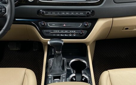 KIA Carnival III, 2019 год, 3 199 000 рублей, 14 фотография