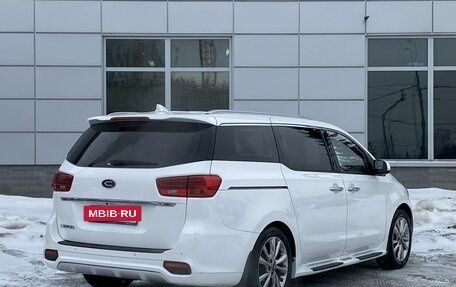 KIA Carnival III, 2019 год, 3 199 000 рублей, 5 фотография
