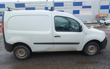 Renault Kangoo II рестайлинг, 2011 год, 270 000 рублей, 2 фотография
