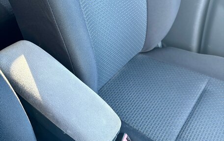 Suzuki Swift III, 2010 год, 650 000 рублей, 24 фотография