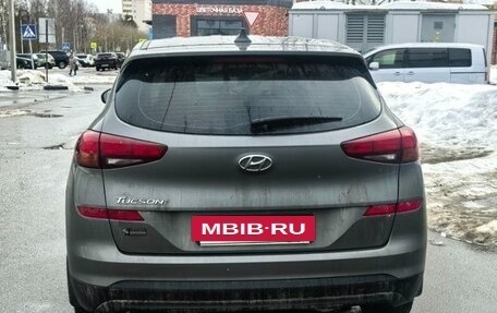 Hyundai Tucson III, 2019 год, 2 070 000 рублей, 2 фотография