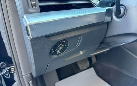 Volkswagen Passat B8 рестайлинг, 2021 год, 1 950 000 рублей, 13 фотография