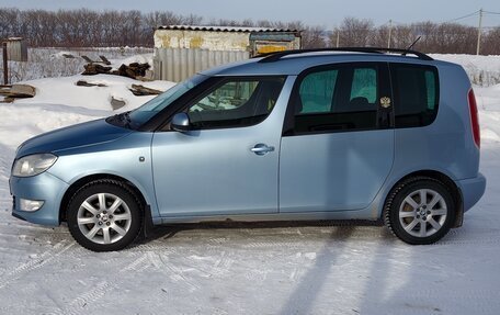 Skoda Roomster, 2013 год, 825 000 рублей, 3 фотография