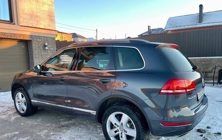 Volkswagen Touareg III, 2011 год, 1 740 000 рублей, 6 фотография