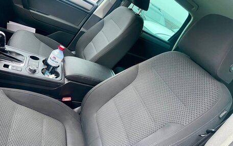 Volkswagen Touareg III, 2011 год, 1 740 000 рублей, 11 фотография