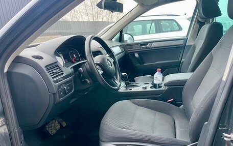 Volkswagen Touareg III, 2011 год, 1 740 000 рублей, 10 фотография