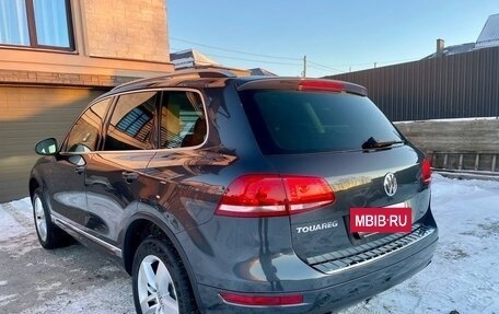 Volkswagen Touareg III, 2011 год, 1 740 000 рублей, 7 фотография
