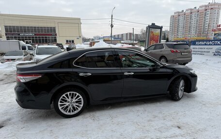 Toyota Camry, 2020 год, 3 700 000 рублей, 7 фотография
