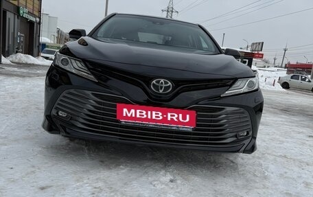 Toyota Camry, 2020 год, 3 700 000 рублей, 5 фотография