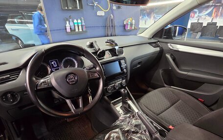 Skoda Octavia, 2017 год, 1 700 000 рублей, 10 фотография