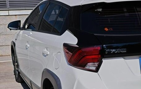 Toyota Yaris XP150 рестайлинг, 2021 год, 1 550 000 рублей, 7 фотография