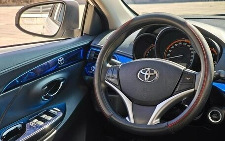 Toyota Yaris XP150 рестайлинг, 2021 год, 1 550 000 рублей, 10 фотография