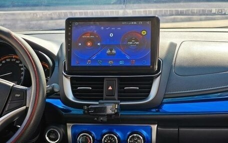 Toyota Yaris XP150 рестайлинг, 2021 год, 1 550 000 рублей, 13 фотография