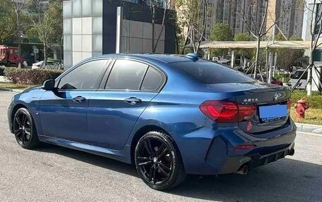 BMW 1 серия, 2022 год, 1 990 000 рублей, 6 фотография