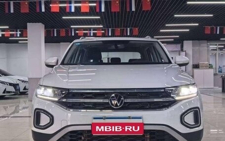 Volkswagen T-Roc I, 2022 год, 1 470 000 рублей, 2 фотография